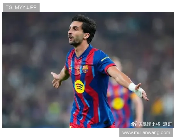 巴萨官方发布庆祝费兰托雷斯26岁生日的照片与祝福